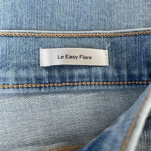 NWT Frame Le Easy High Rise Flare Leg Jeans - Size: 30
